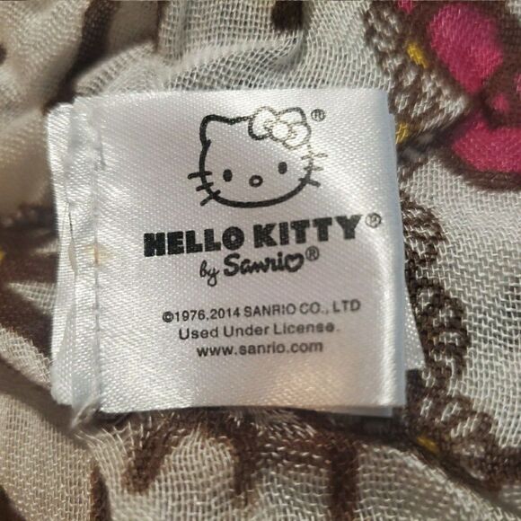 Loungefly Hello Kitty Infinity Scarf. M10 - Picture 3 of 5